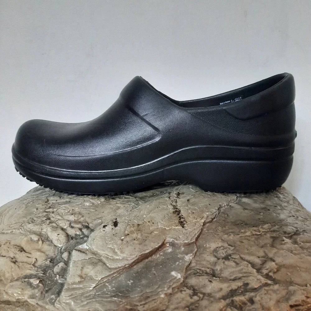NWT Crocs Neria Pro II Clog | Slip Resistant Work Shoes Black Women's Size 10 - Picture 6 of 9